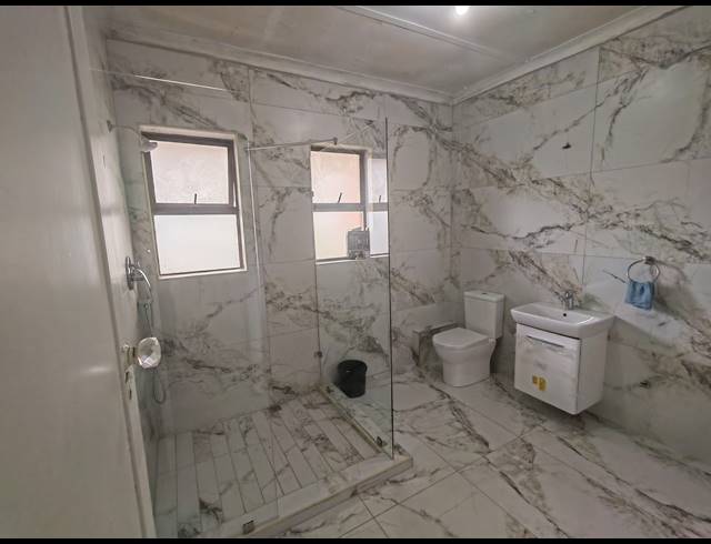 3 BEDROOM APARTMENT TO LET IN MUSGRAVE